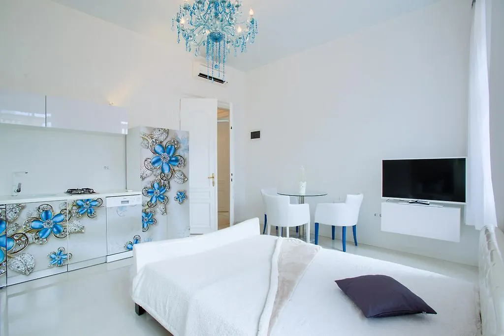 Collins Apartments Center Pula Croatia