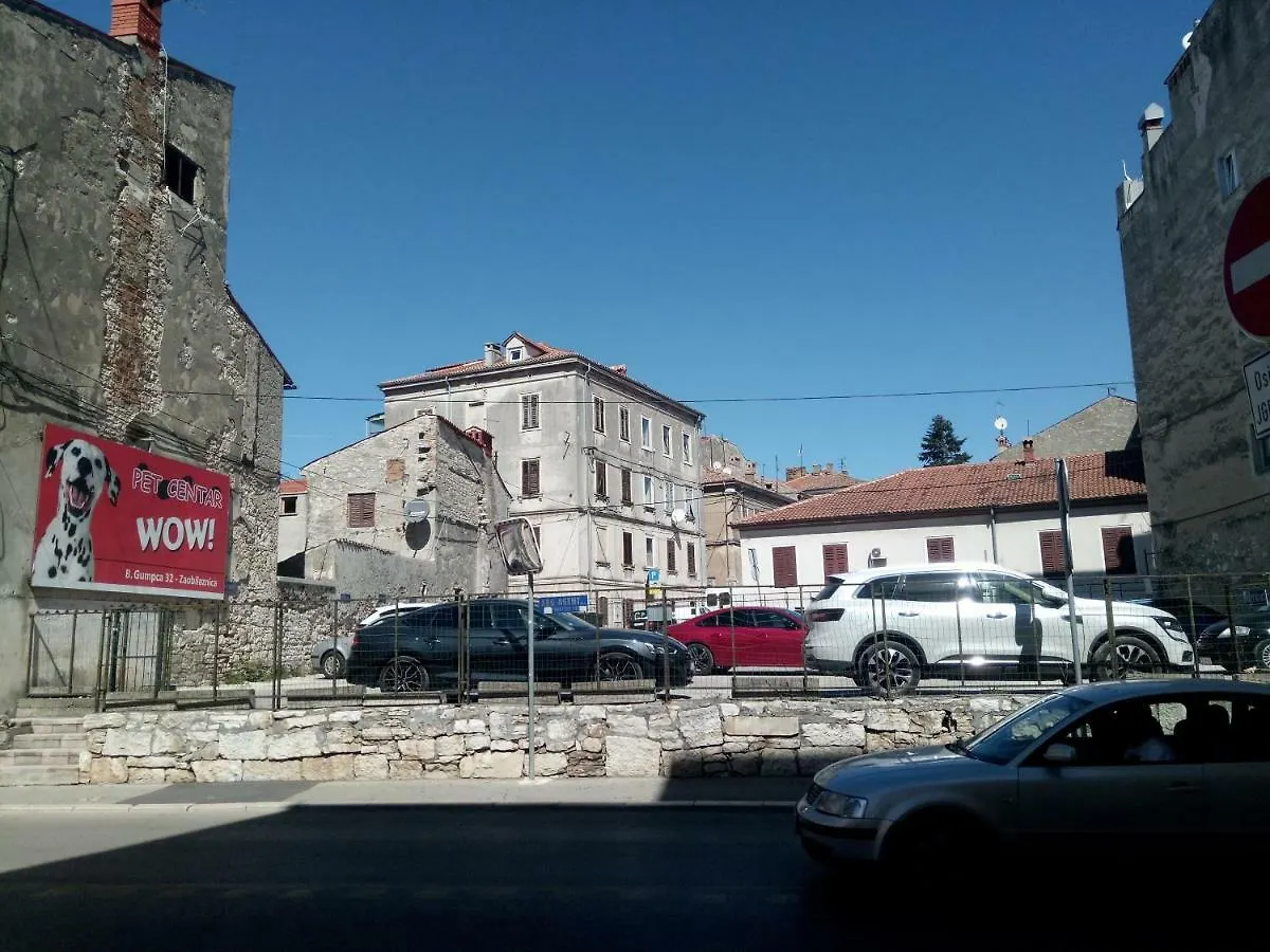 Collins Apartments Center Pula